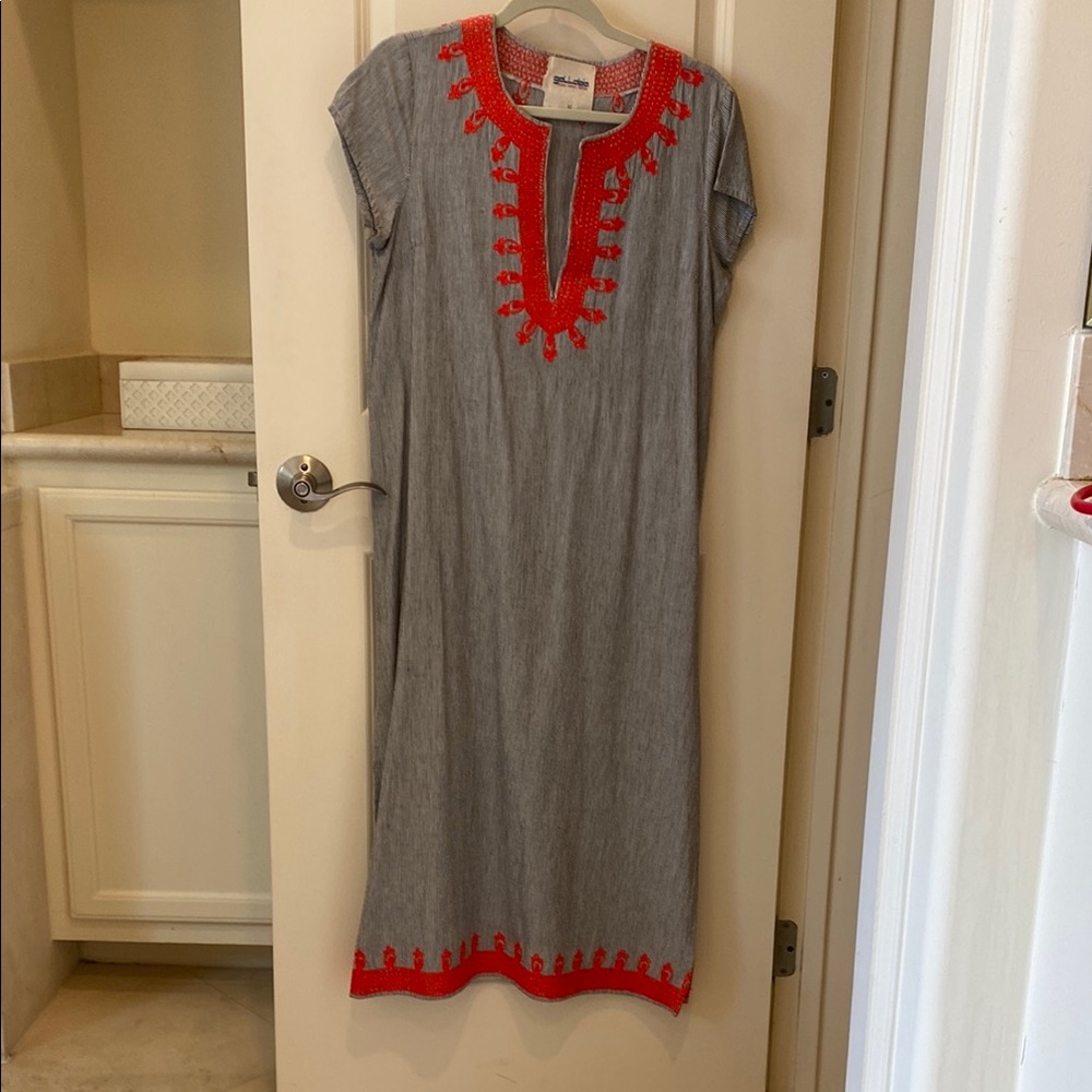 Gray and Orange V-Neck Sleeveless Resort Midi Dress